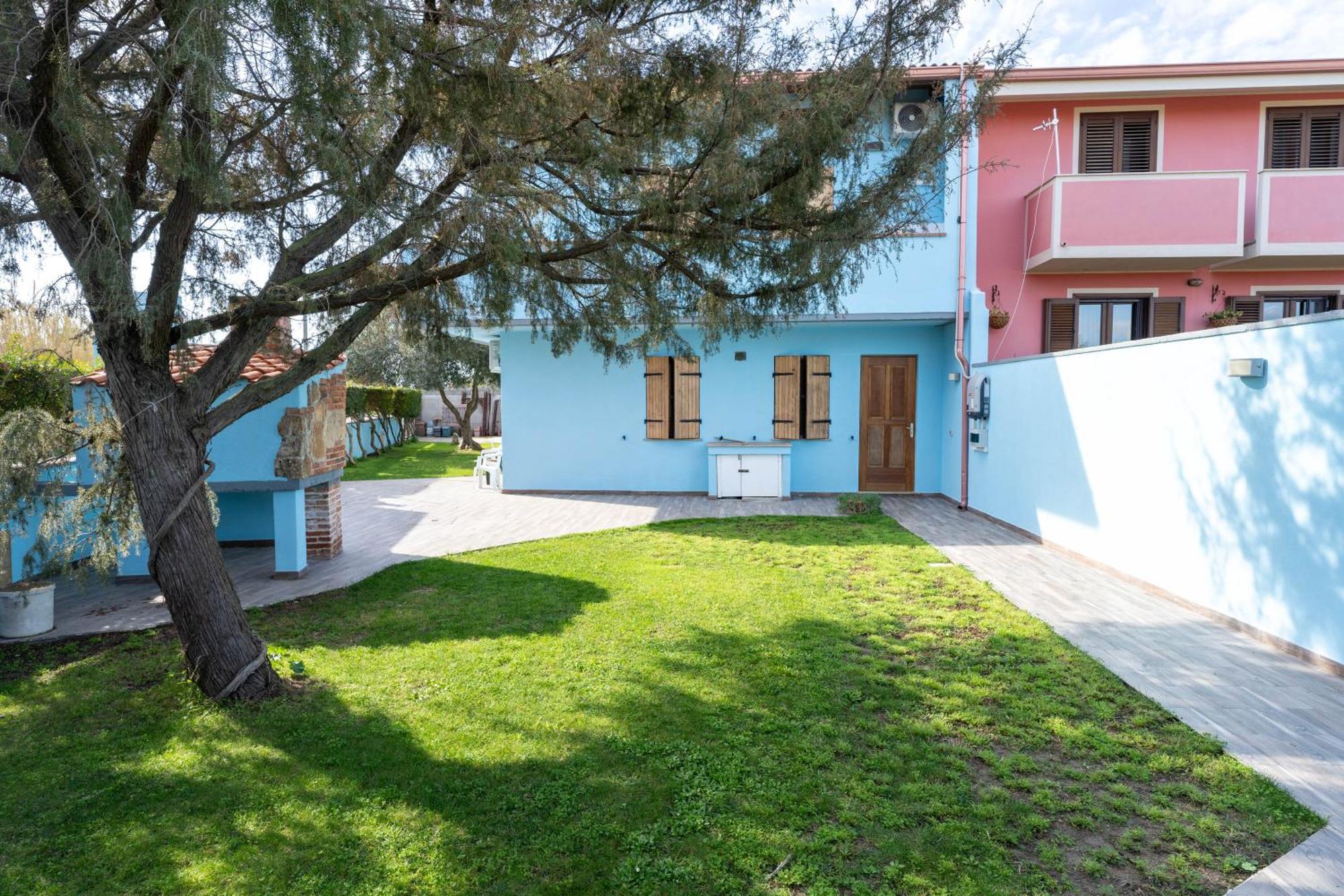 Casa Cao Appartamento "L'Ulivo" Nurachi ภายนอก รูปภาพ